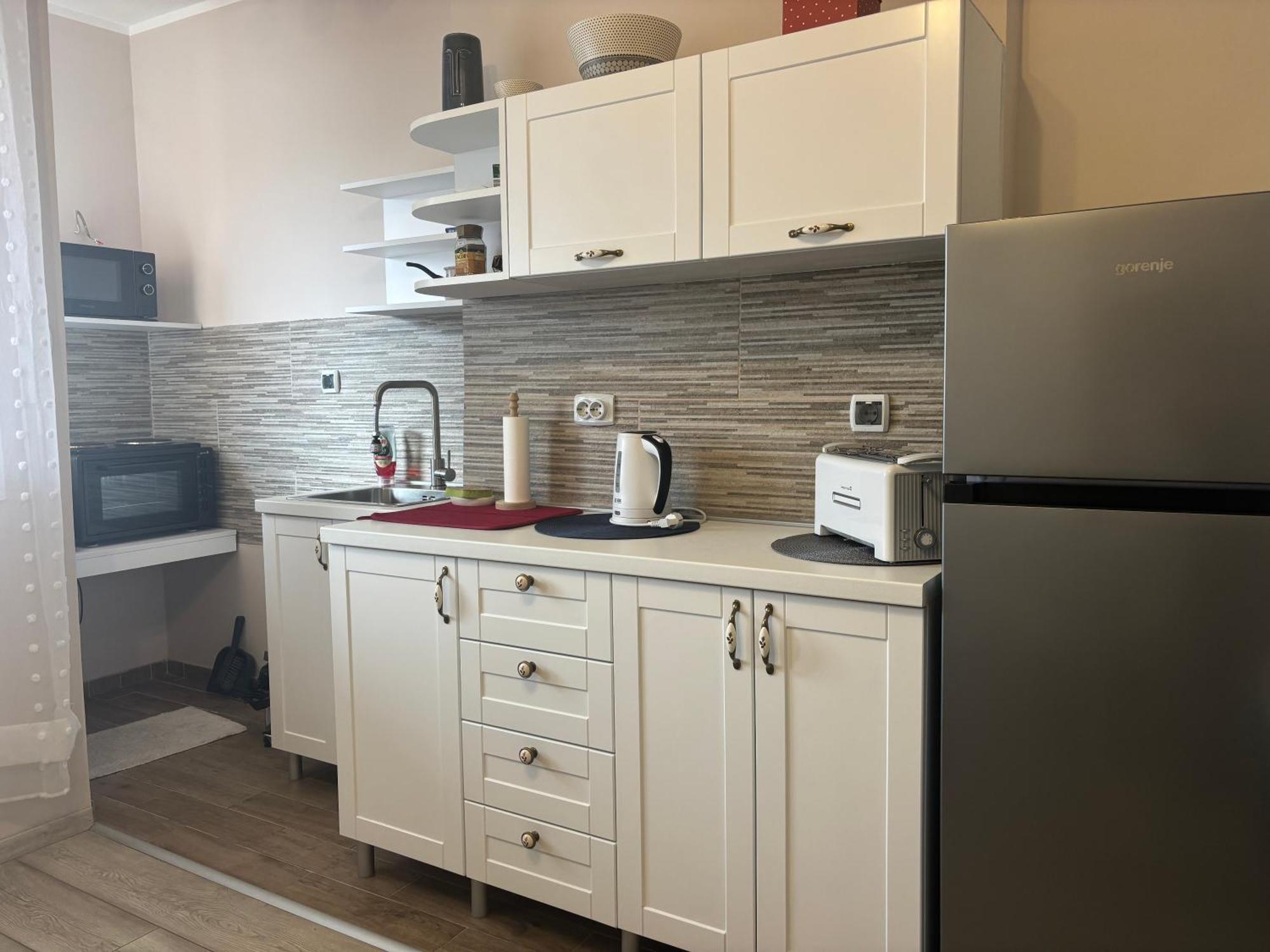 Red Square Apartment Пирот Екстериор снимка